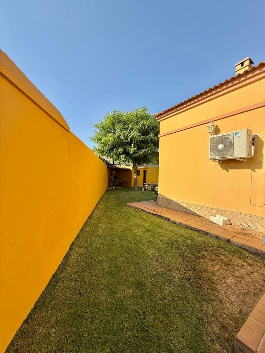 3 soverom Villa til salgs i Bormujos med svømmebasseng - € 470 000 (Ref: 9183703)