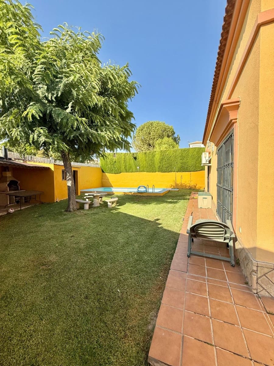 3 soverom Villa til salgs i Bormujos med svømmebasseng - € 470 000 (Ref: 9183703)