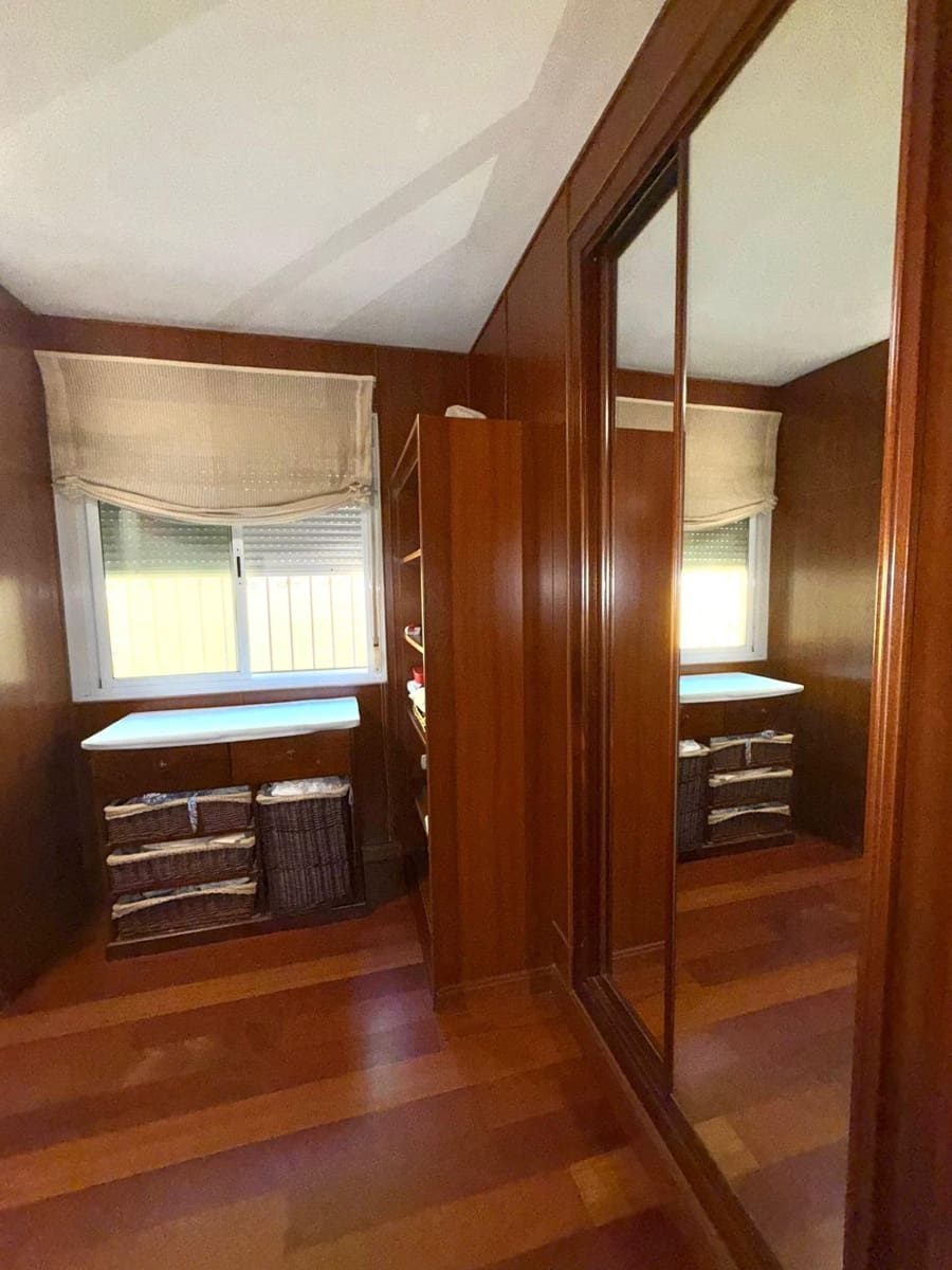 3 soverom Villa til salgs i Bormujos med svømmebasseng - € 470 000 (Ref: 9183703)