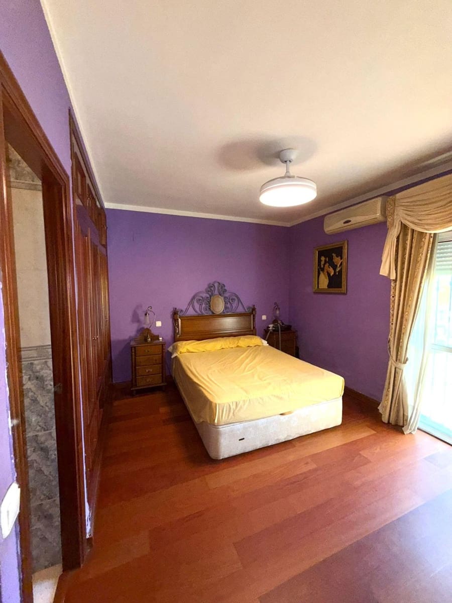 3 soverom Villa til salgs i Bormujos med svømmebasseng - € 470 000 (Ref: 9183703)