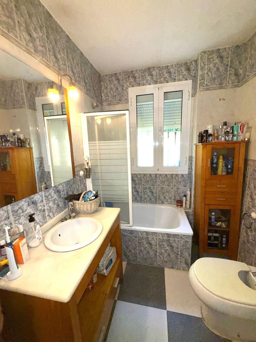 3 soverom Villa til salgs i Bormujos med svømmebasseng - € 470 000 (Ref: 9183703)