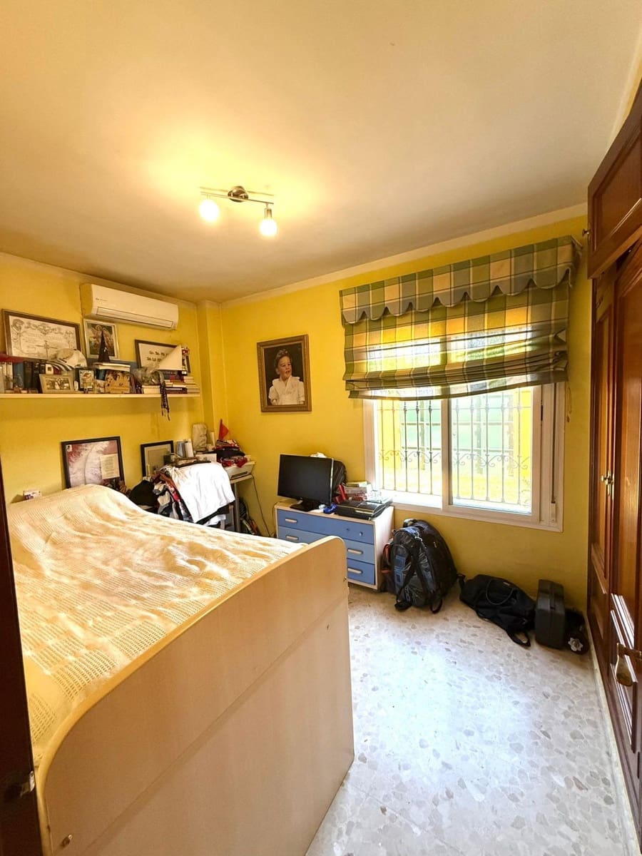 3 soverom Villa til salgs i Bormujos med svømmebasseng - € 470 000 (Ref: 9183703)