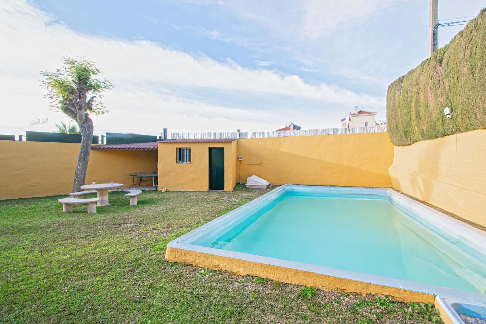 3 bedroom Villa for sale in Bormujos with pool - € 470,000 (Ref: 9183703)
