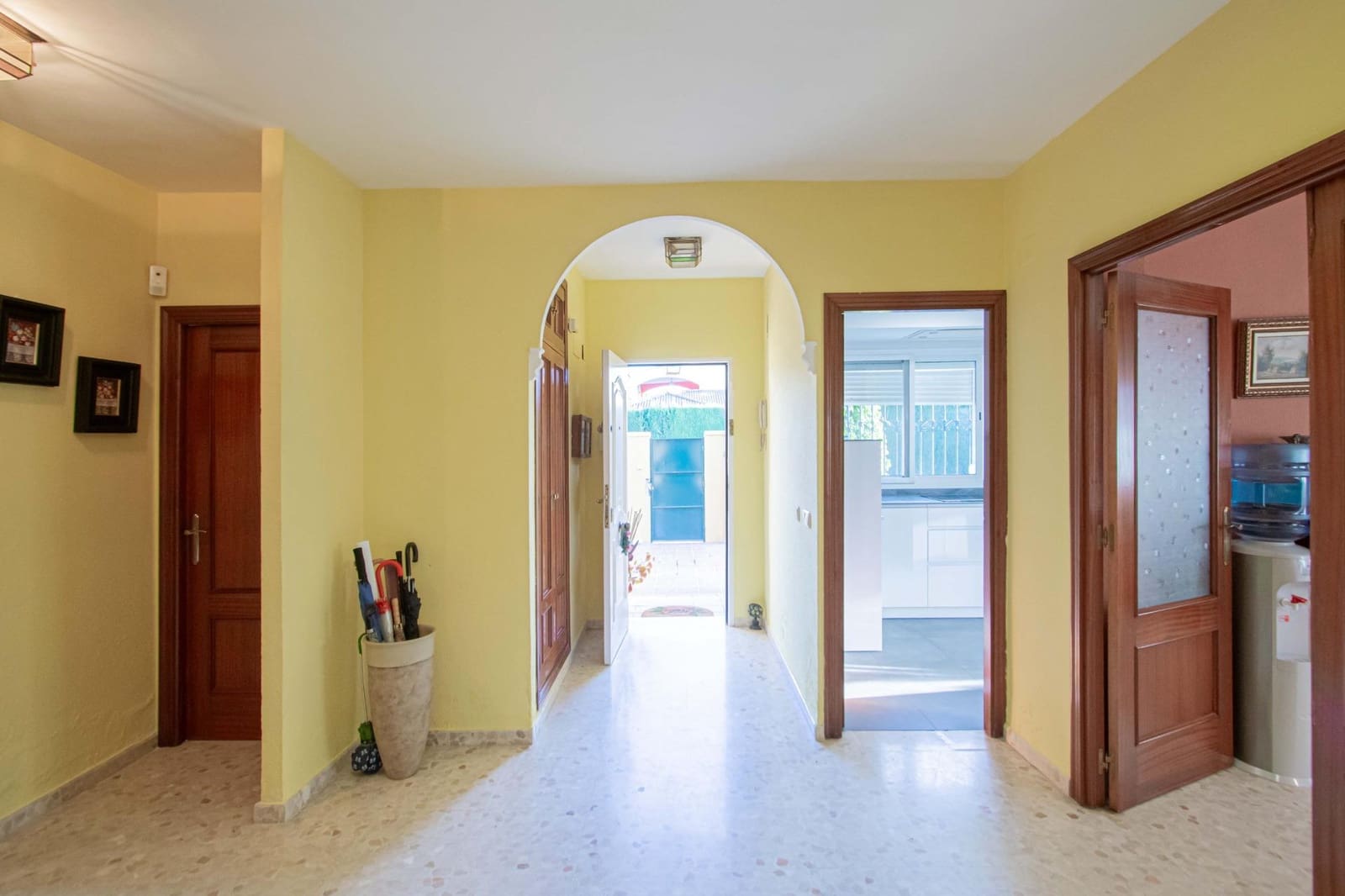 3 bedroom Villa for sale in Bormujos with pool - € 470,000 (Ref: 9183703)