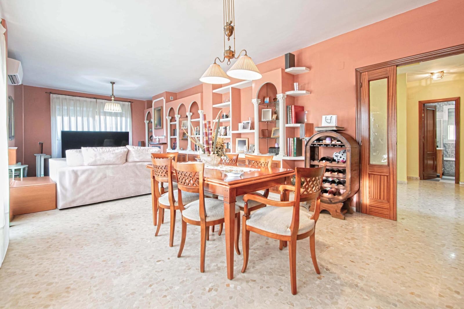 3 bedroom Villa for sale in Bormujos with pool - € 470,000 (Ref: 9183703)