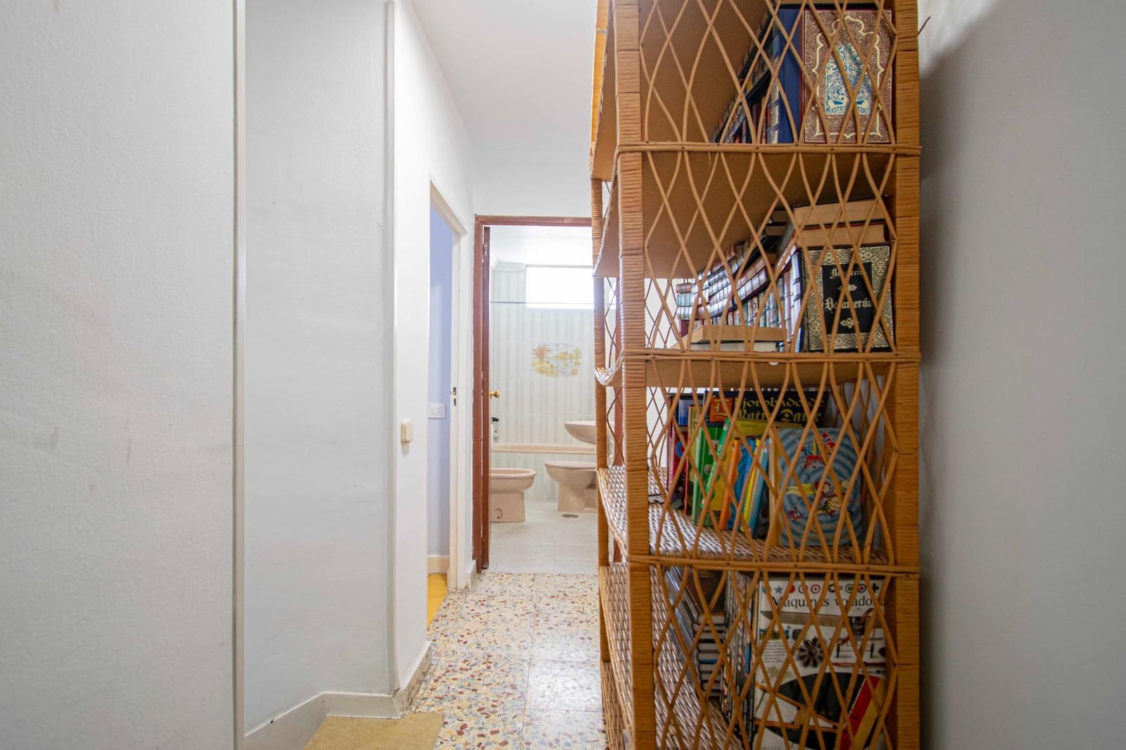 4 soveværelse Rækkehus til salg i Sevilla by med swimmingpool - € 320.000 (Ref: 9183705)