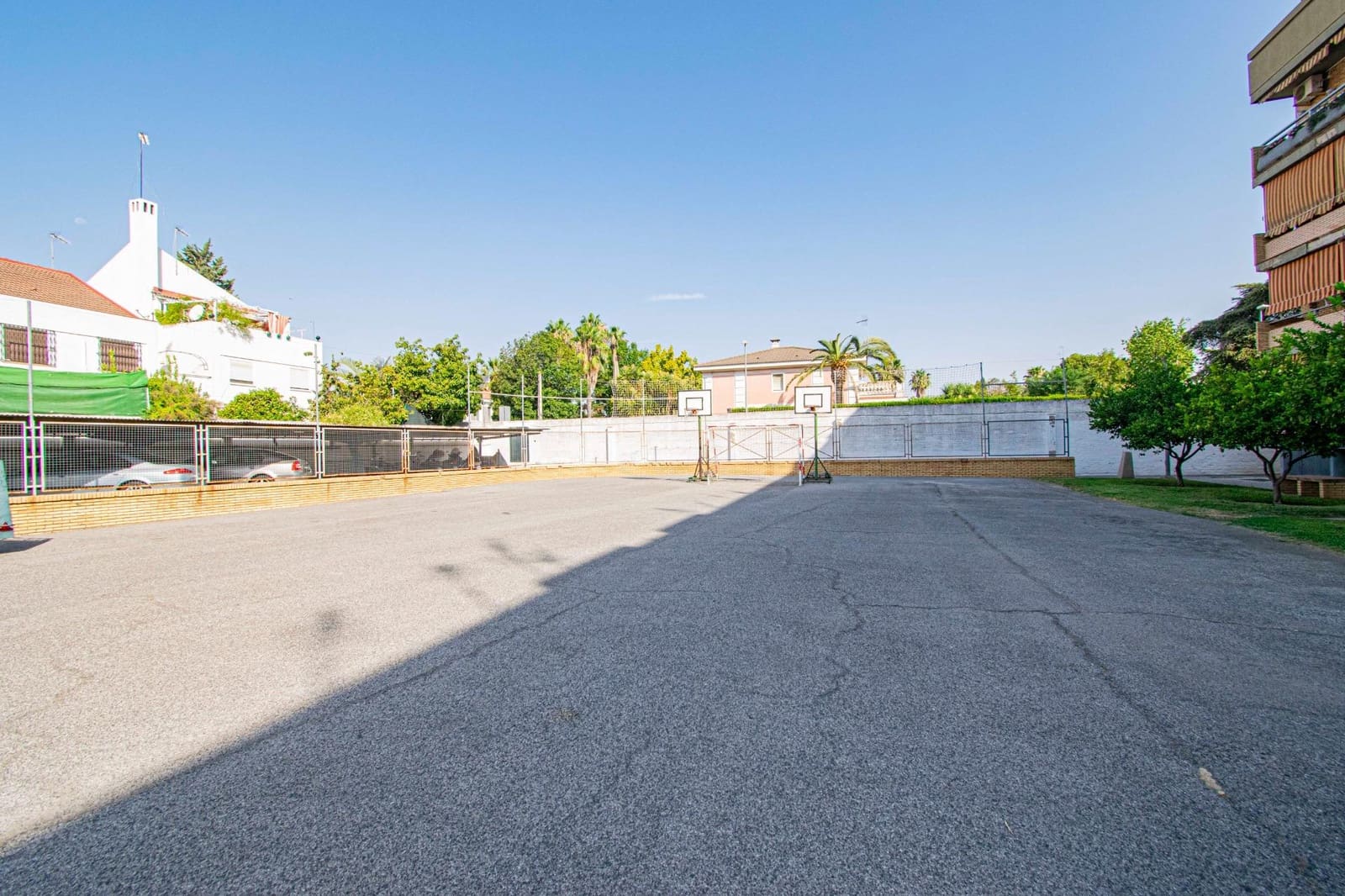 4 soveværelse Rækkehus til salg i Sevilla by med swimmingpool - € 320.000 (Ref: 9183705)