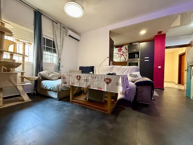 2 soveværelse Lejlighed til salg i Sevilla by med garage - € 179.000 (Ref: 9191129)