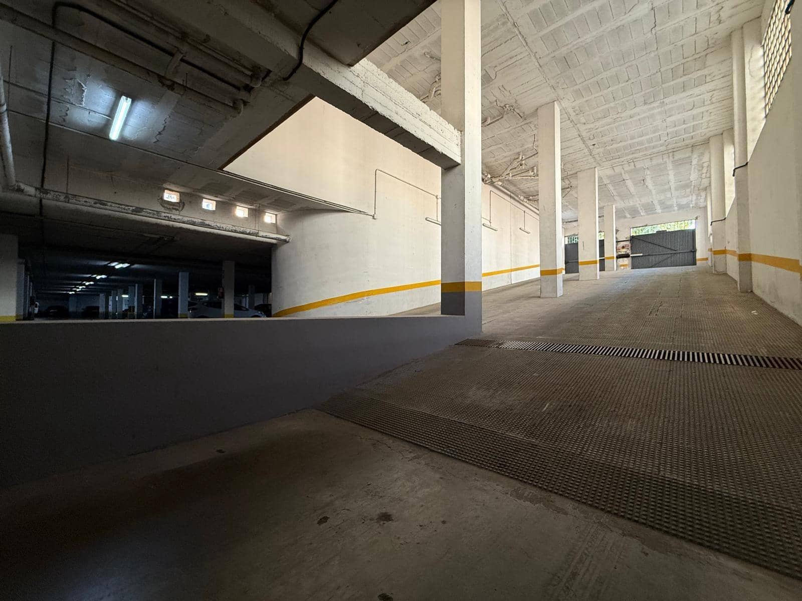 2 soveværelse Lejlighed til salg i Sevilla by med garage - € 179.000 (Ref: 9191129)