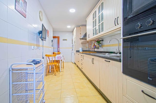 4 sypialnia Mieszkanie na sprzedaż w Miasto Sewilla z garażem - 265 000 € (Ref: 9197789)