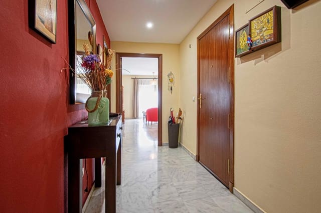 4 sypialnia Mieszkanie na sprzedaż w Miasto Sewilla z garażem - 265 000 € (Ref: 9197789)