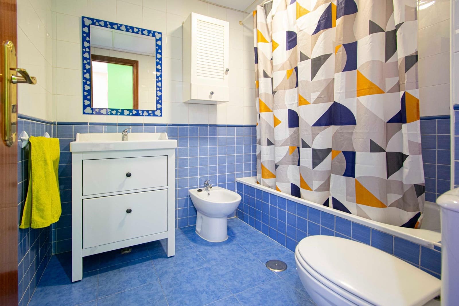 4 soveværelse Lejlighed til salg i Sevilla by med garage - € 265.000 (Ref: 9197789)