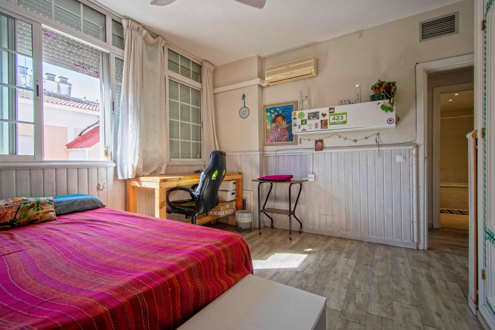 4 soveværelse Rækkehus til salg i Sevilla by med swimmingpool - € 318.000 (Ref: 9215117)