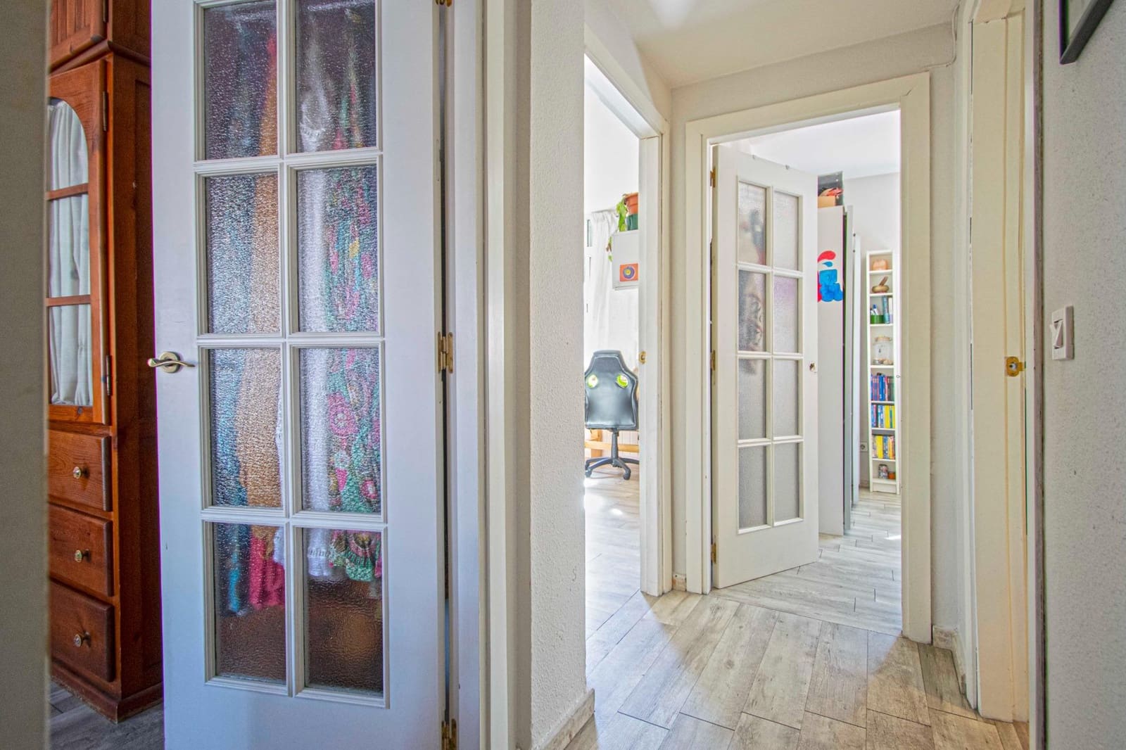 4 soveværelse Rækkehus til salg i Sevilla by med swimmingpool - € 318.000 (Ref: 9215117)