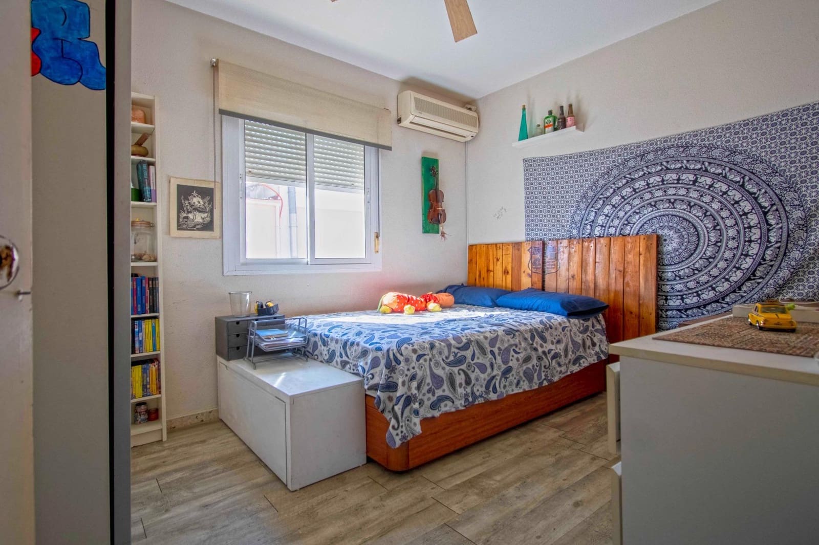 4 soveværelse Rækkehus til salg i Sevilla by med swimmingpool - € 318.000 (Ref: 9215117)