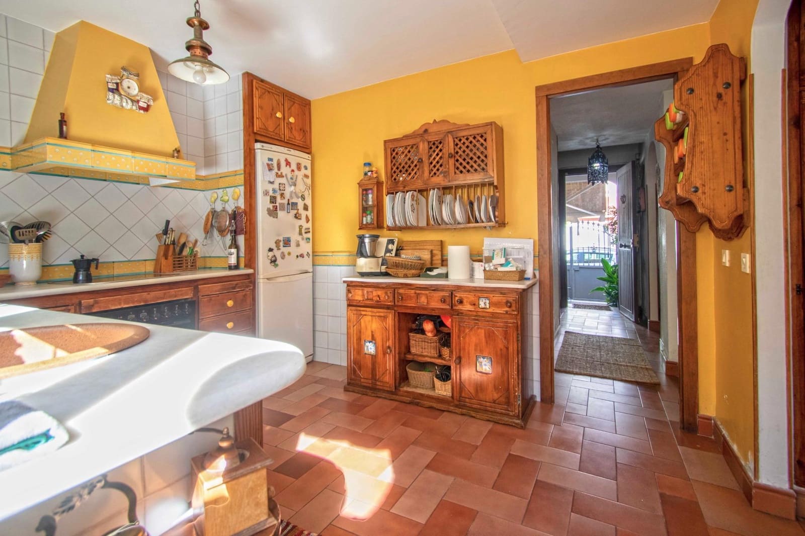 4 soveværelse Rækkehus til salg i Sevilla by med swimmingpool - € 318.000 (Ref: 9215117)