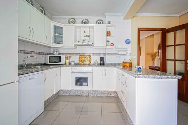 3 chambre Appartement à vendre à Nervión, Séville ville avec garage - 440 000 € (Ref: 9220023)