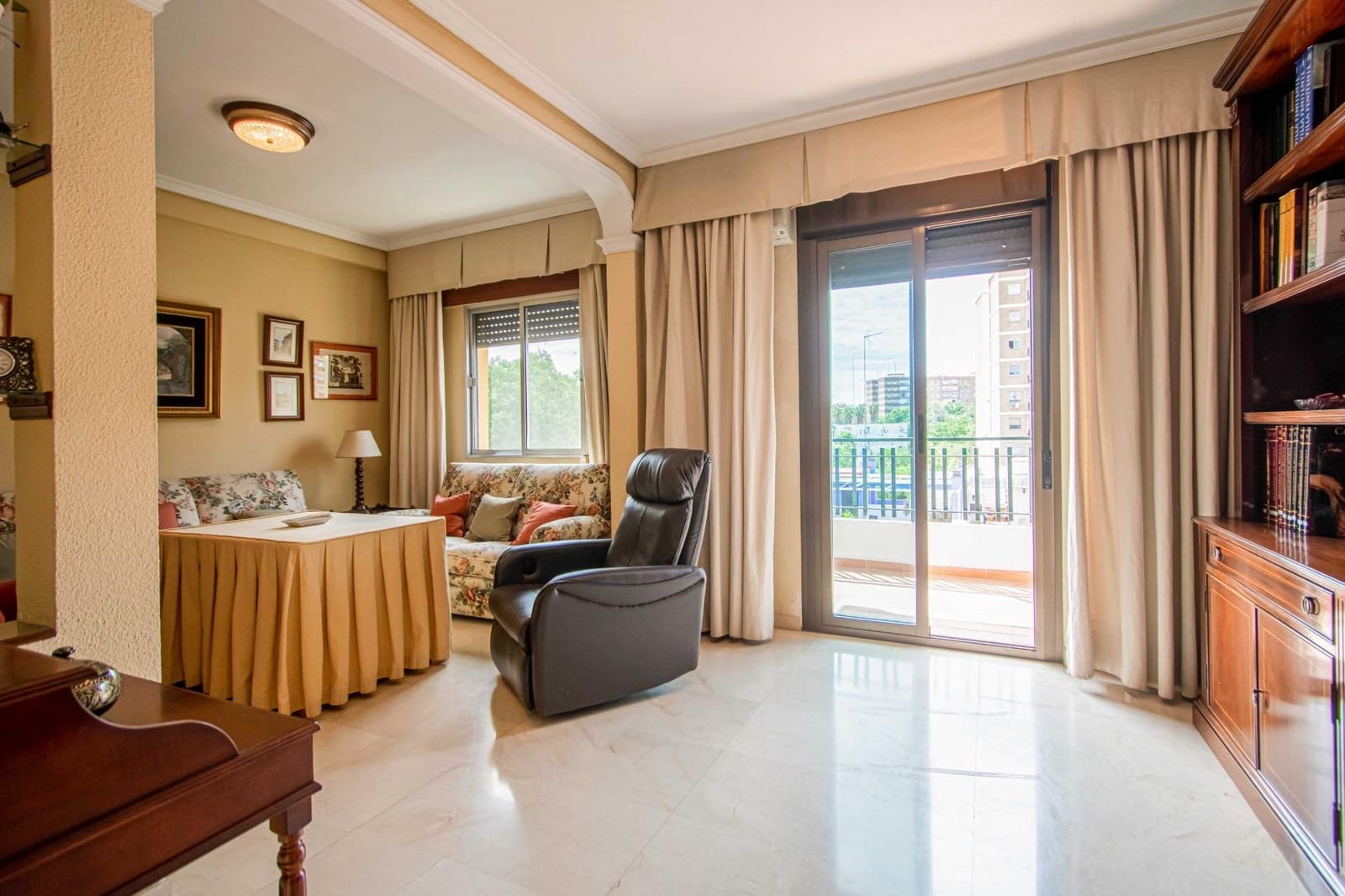 3 soverom Leilighet til salgs i Sevilla by med garasje - € 440 000 (Ref: 9220023)