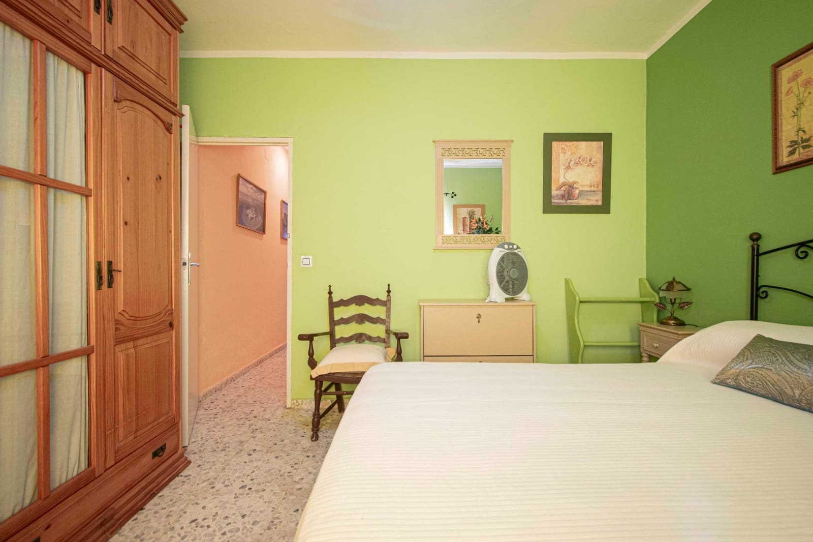 6 soveværelse Villa til salg i Carmona med swimmingpool garage - € 262.000 (Ref: 9232638)