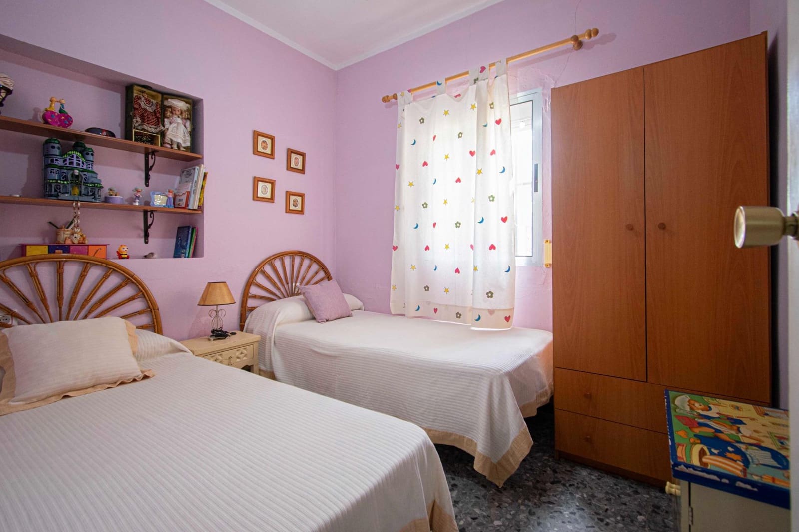 6 soveværelse Villa til salg i Carmona med swimmingpool garage - € 262.000 (Ref: 9232638)