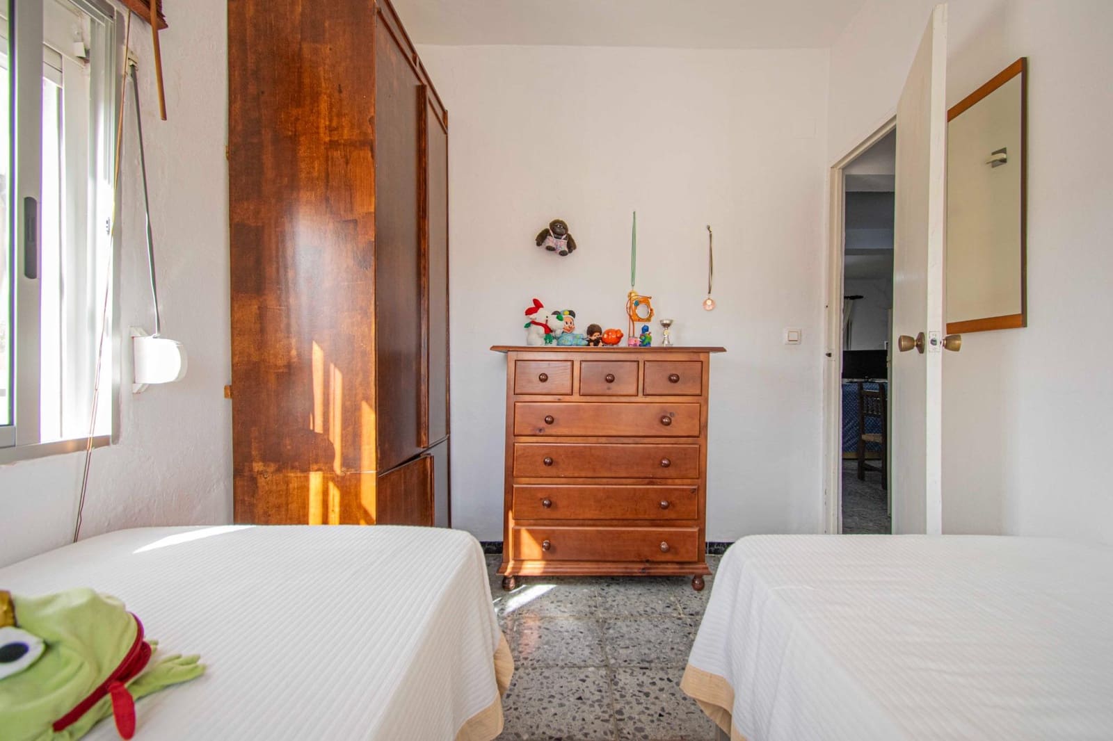 6 soveværelse Villa til salg i Carmona med swimmingpool garage - € 262.000 (Ref: 9232638)