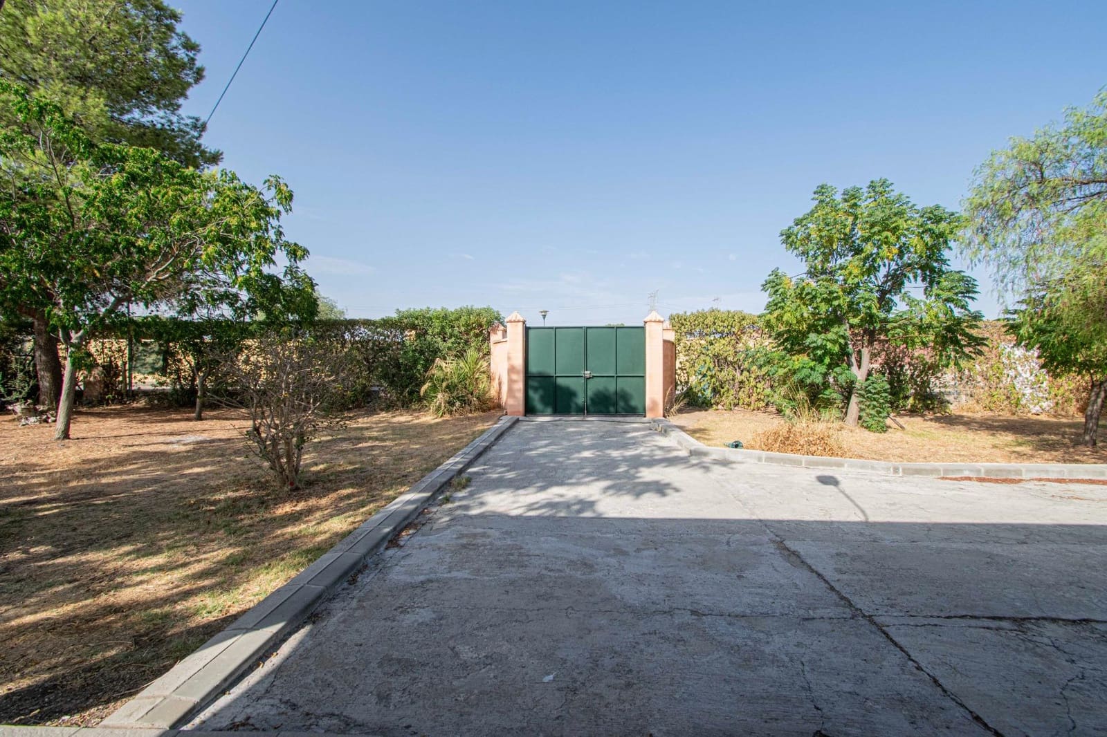 6 soveværelse Villa til salg i Carmona med swimmingpool garage - € 262.000 (Ref: 9232638)