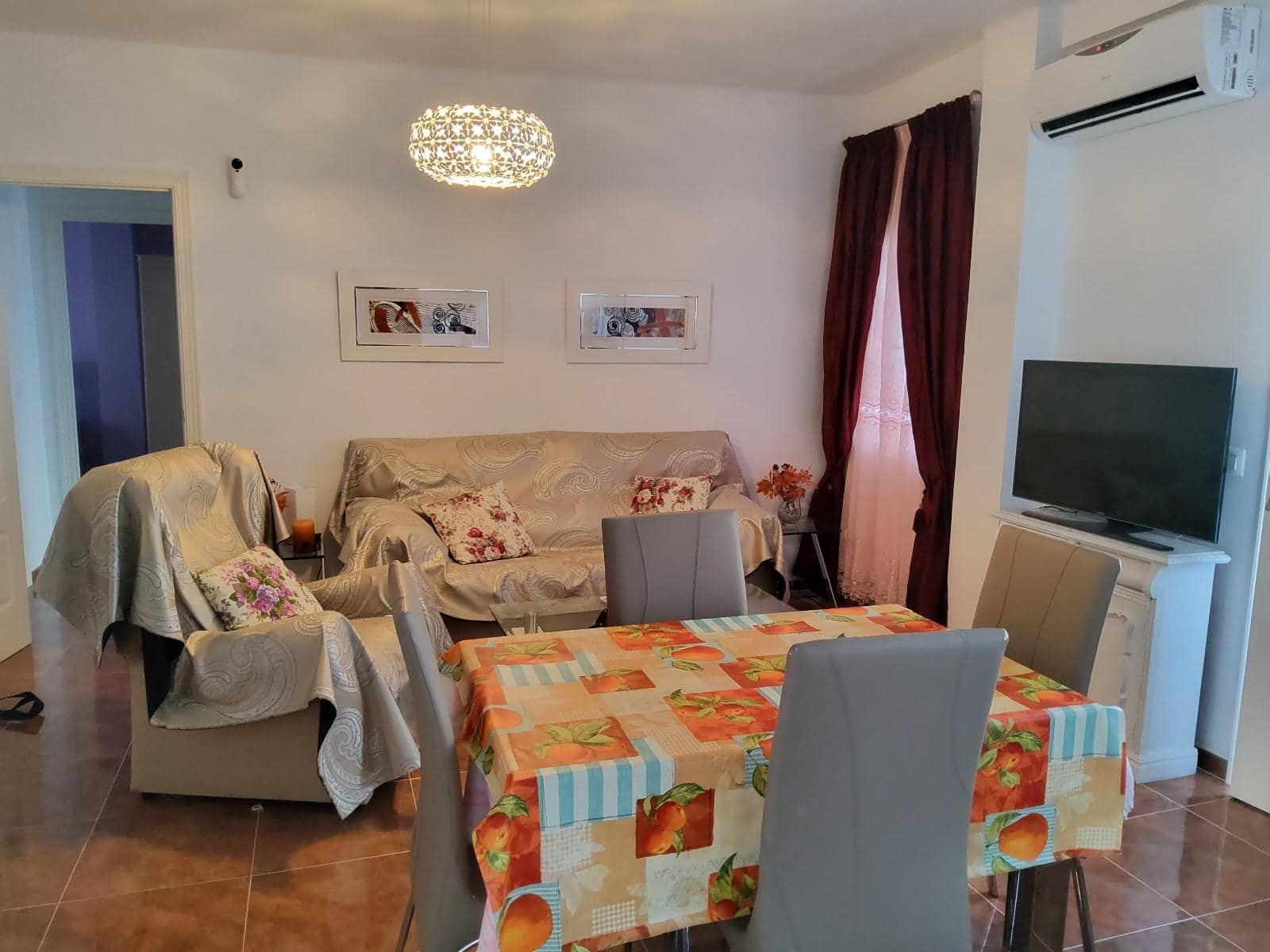 3 soveværelse Lejlighed til leje i Sevilla by - € 1.000 (Ref: 9236506)