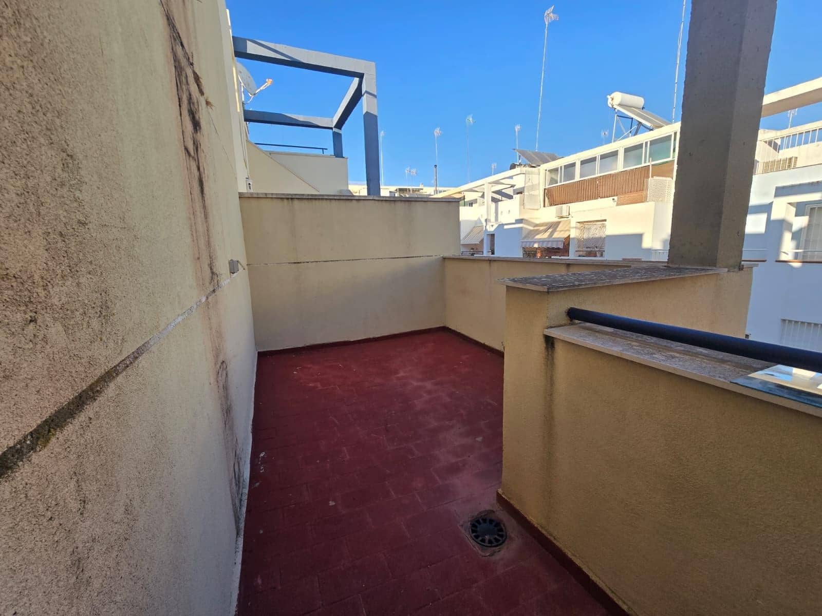 5 soveværelse Rækkehus til salg i Isla Cristina - € 220.000 (Ref: 9240024)