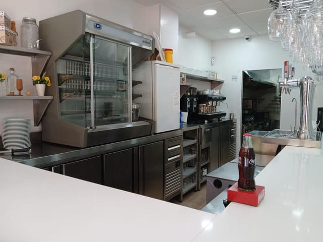 Erhverv til salg i Sevilla by - € 60.000 (Ref: 9243002)