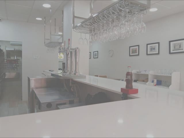 Kaupallinen myytävänä paikassa Sevilla kaupunki - 225 000 € (Ref: 9243002)