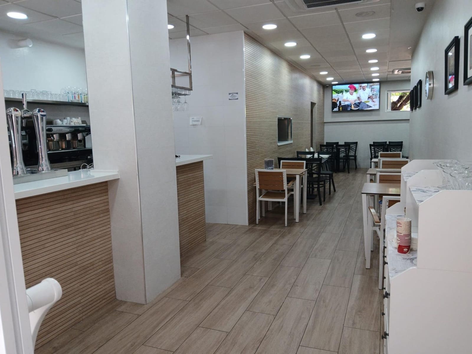 Commercieel te koop in Sevilla stad - € 225.000 (Ref: 9243002)