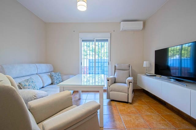 4 makuuhuone Omakotitalo myytävänä paikassa Utrera - 247 000 € (Ref: 9243007)