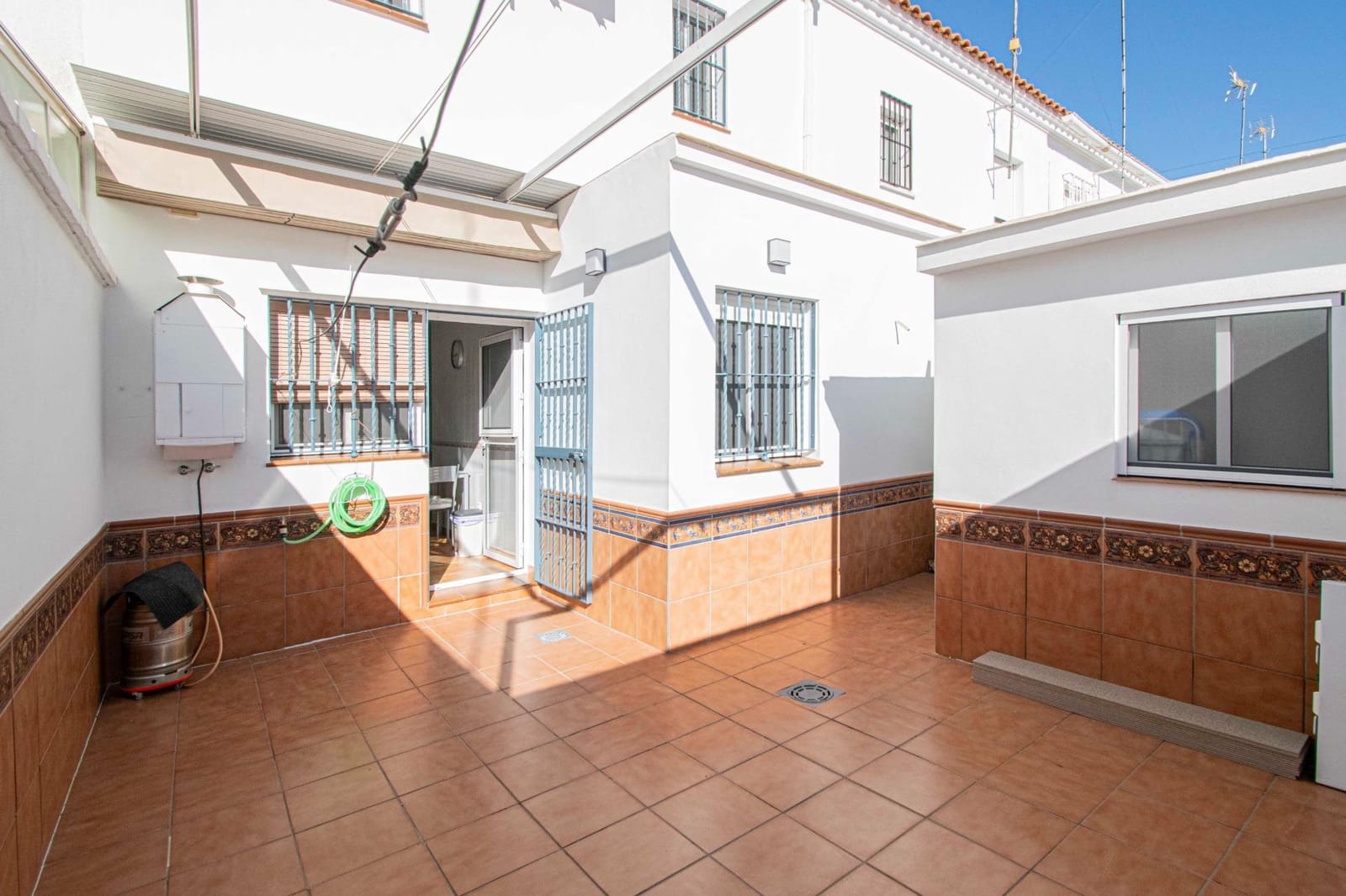 4 soveværelse Byhus til salg i Utrera - € 247.000 (Ref: 9243007)