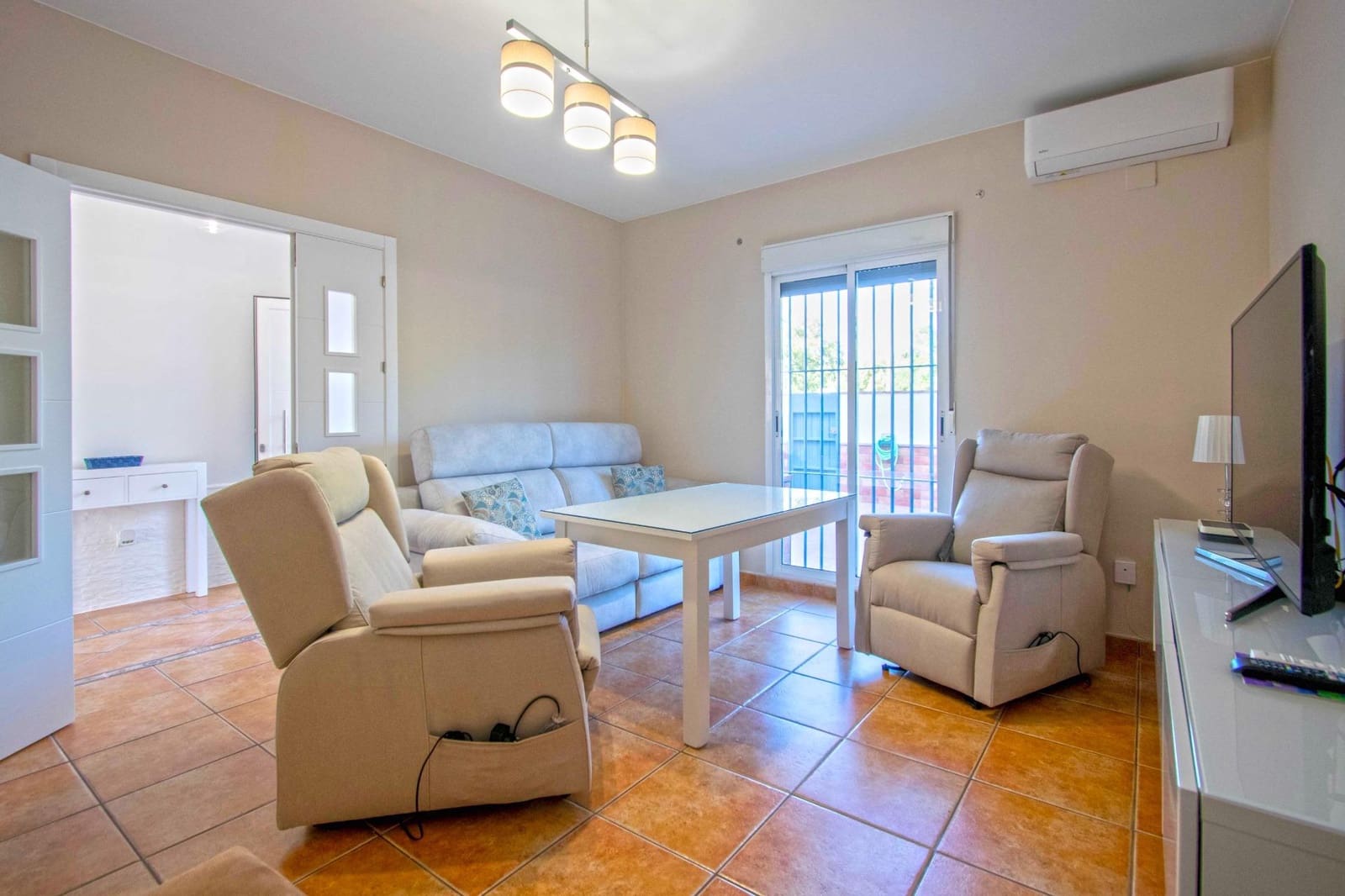 4 soveværelse Byhus til salg i Utrera - € 247.000 (Ref: 9243007)