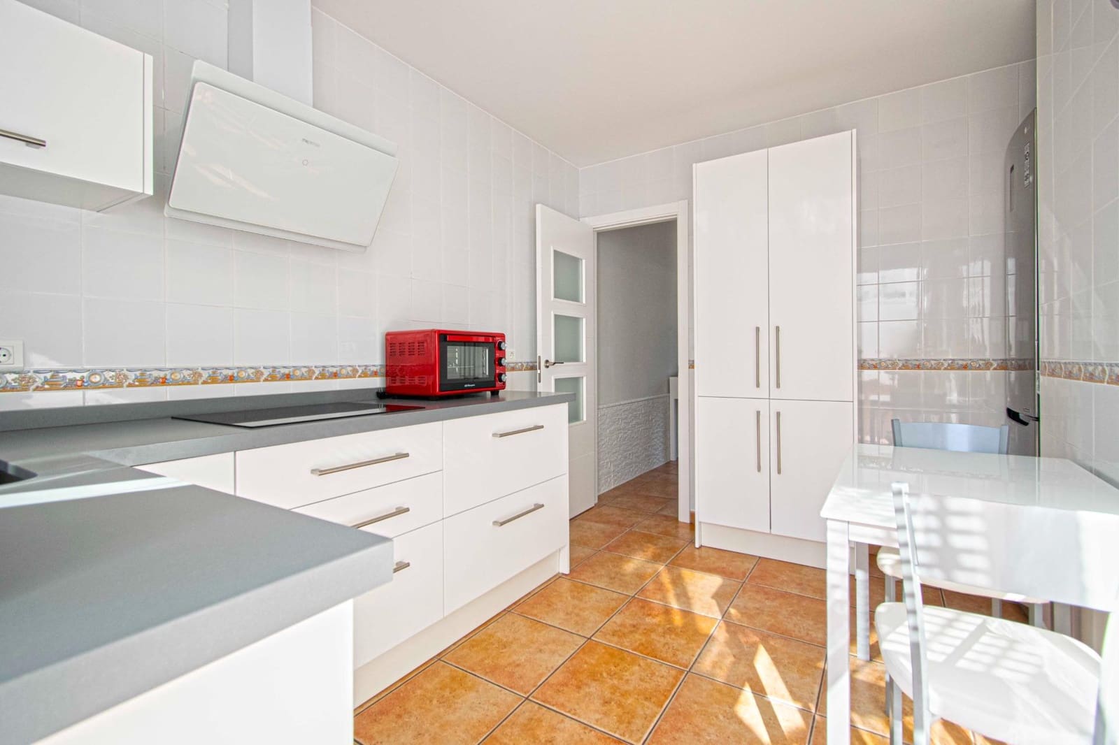 4 soveværelse Byhus til salg i Utrera - € 247.000 (Ref: 9243007)