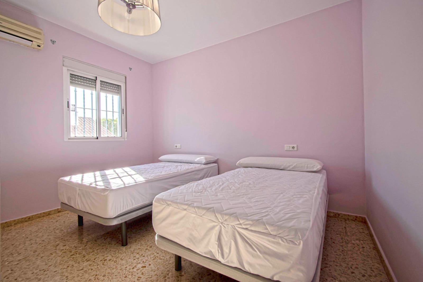 4 soveværelse Byhus til salg i Utrera - € 247.000 (Ref: 9243007)