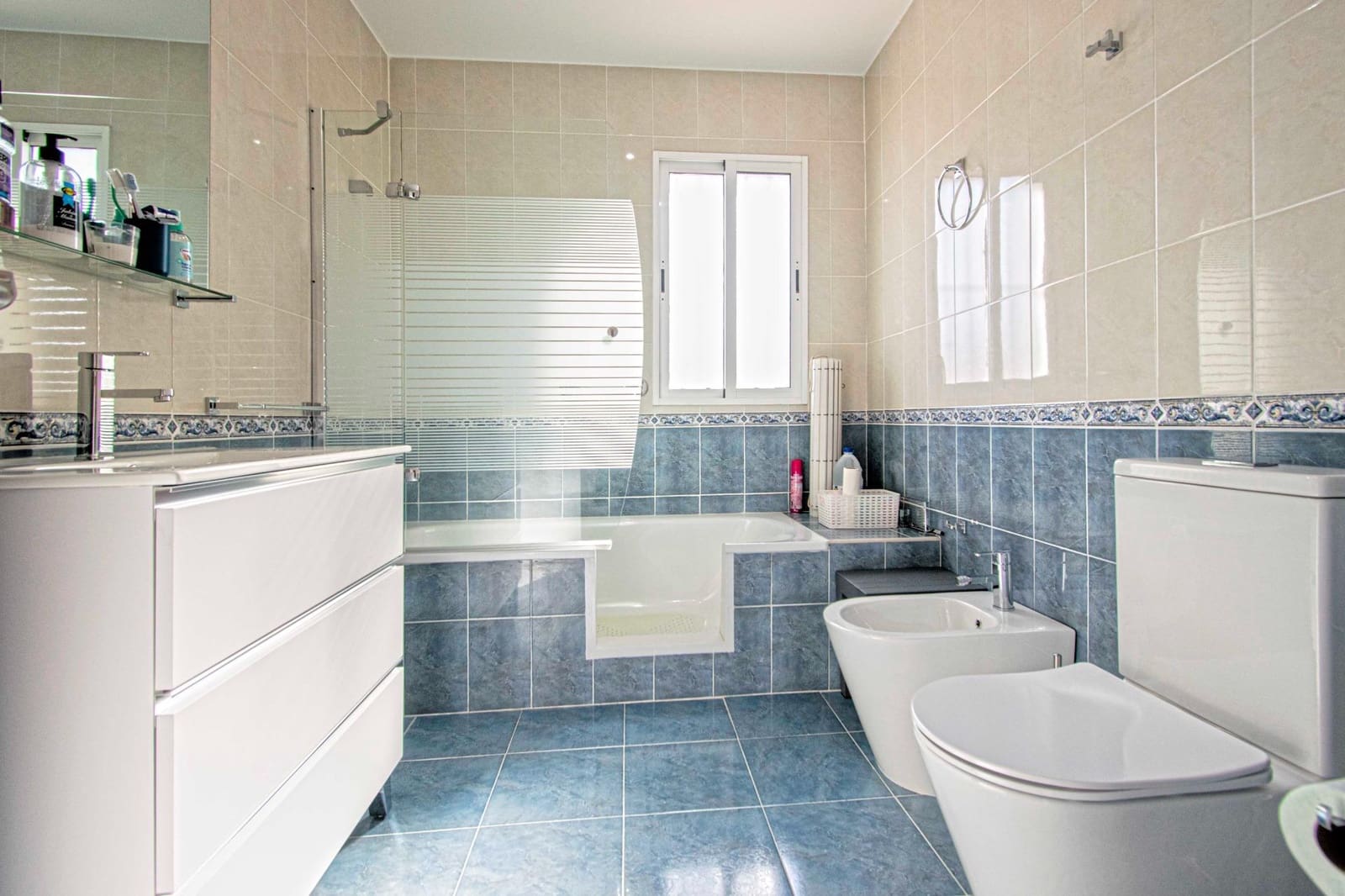 4 soveværelse Byhus til salg i Utrera - € 247.000 (Ref: 9243007)