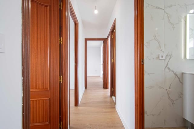 4 soverom Leilighet til salgs i Sevilla by - € 232 500 (Ref: 9247343)