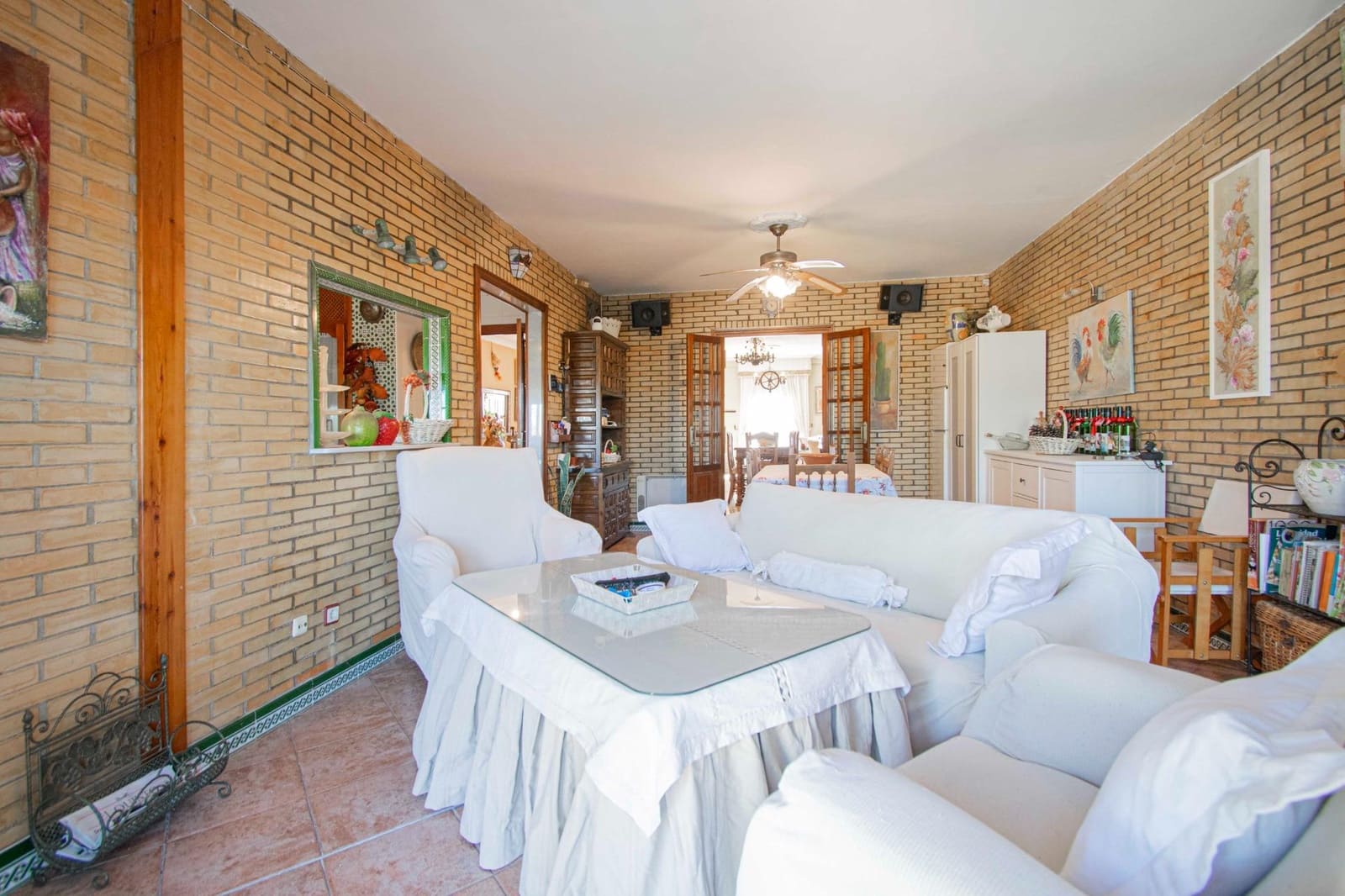 8 soveværelse Villa til salg i Montequinto med swimmingpool garage - € 850.000 (Ref: 9252065)