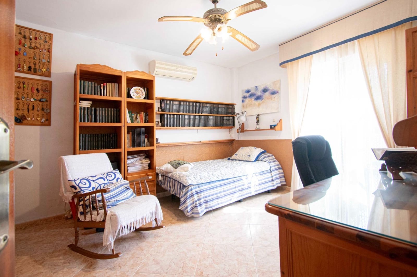 8 soveværelse Villa til salg i Montequinto med swimmingpool garage - € 850.000 (Ref: 9252065)