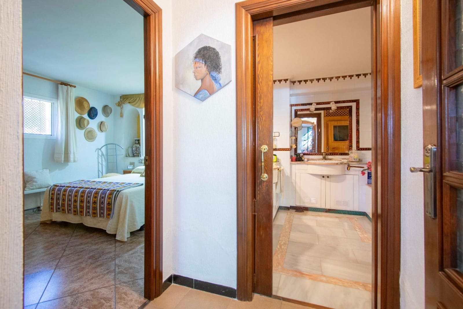 8 soveværelse Villa til salg i Montequinto med swimmingpool garage - € 850.000 (Ref: 9252065)