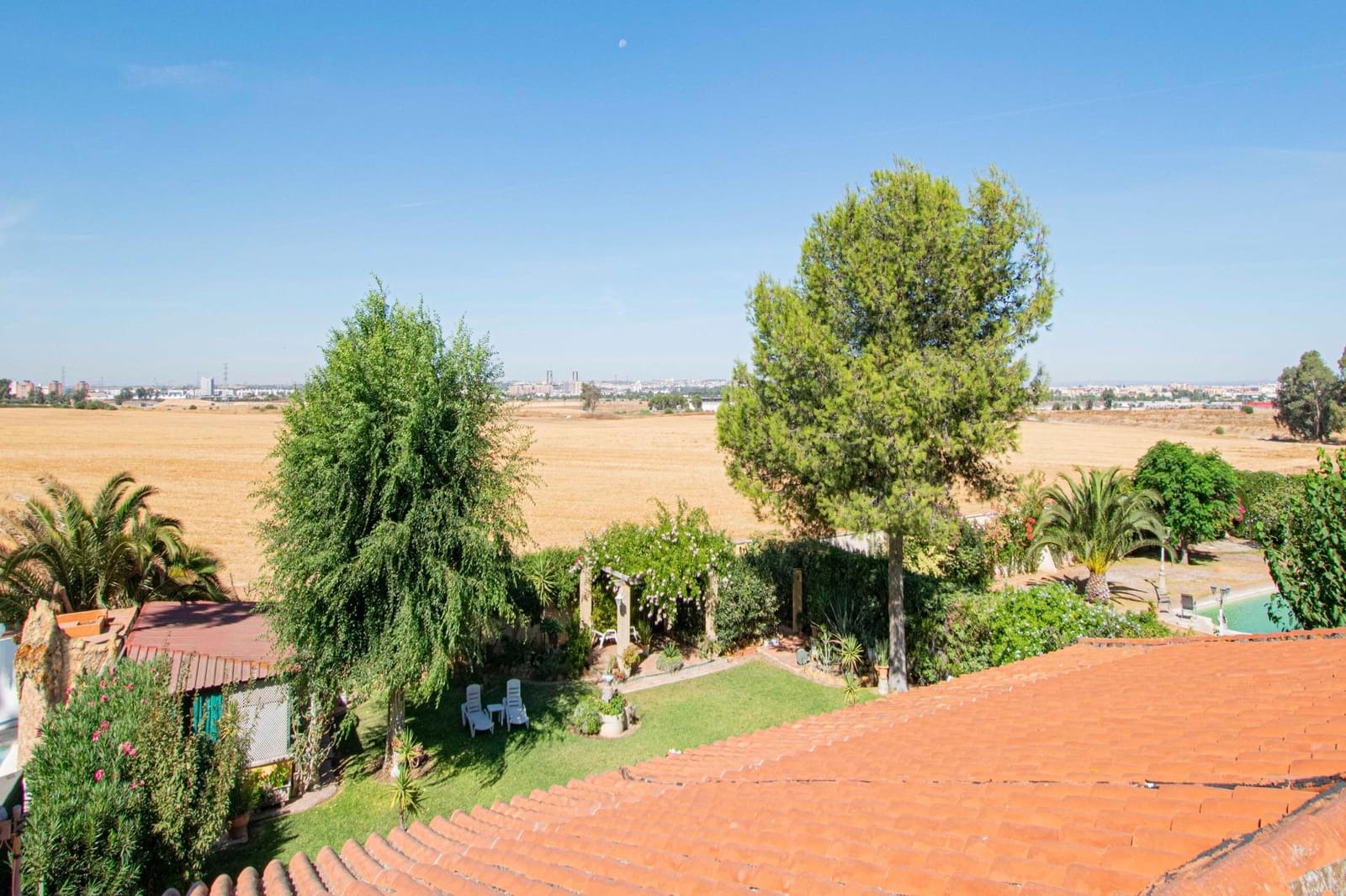 8 soveværelse Villa til salg i Montequinto med swimmingpool garage - € 850.000 (Ref: 9252065)