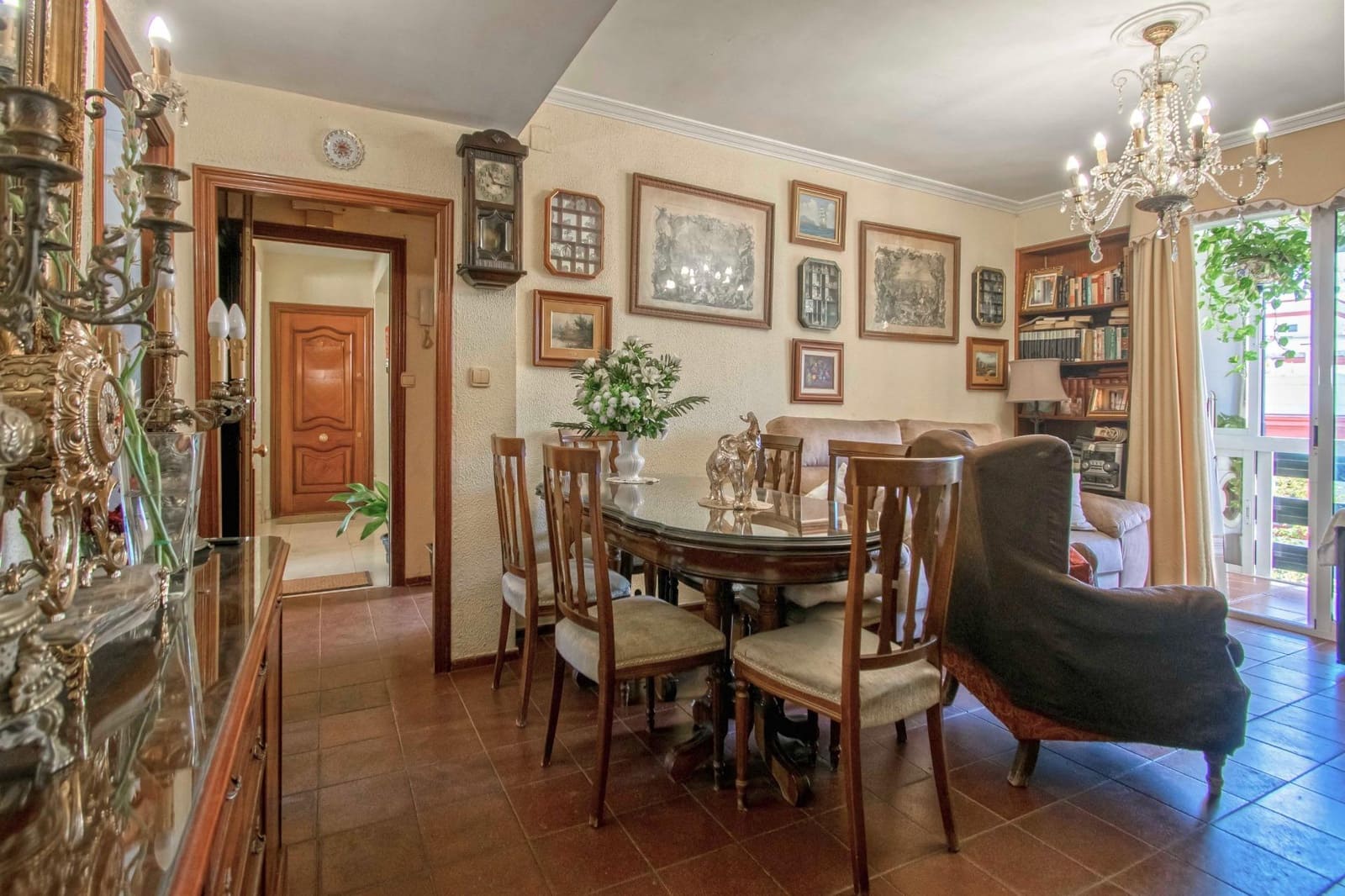 3 soveværelse Lejlighed til salg i Sevilla by - € 240.000 (Ref: 9257359)