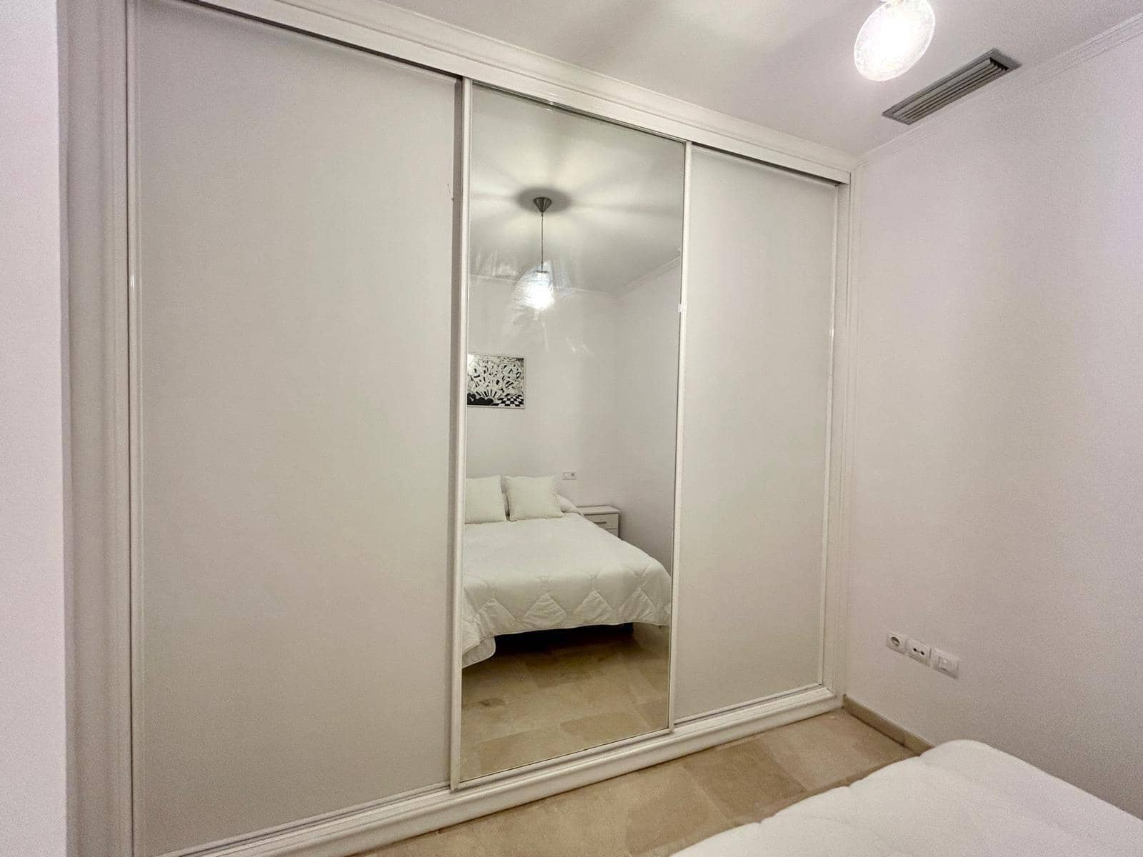 2 soveværelse Lejlighed til leje i Sevilla by - € 1.000 (Ref: 9262664)