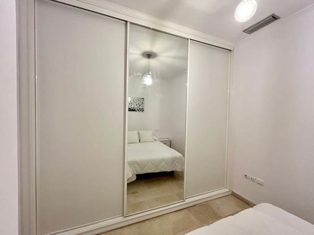 2 soveværelse Lejlighed til leje i Sevilla by - € 1.000 (Ref: 9262664)