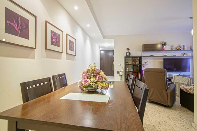 4 soveværelse Lejlighed til salg i Sevilla by med garage - € 320.000 (Ref: 9264623)