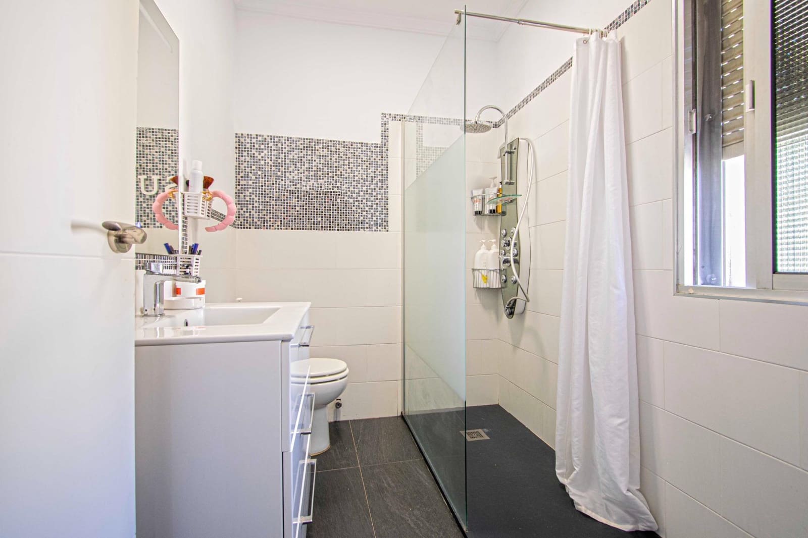 2 soverom Villa til salgs i La Rinconada med svømmebasseng - € 270 000 (Ref: 9269807)