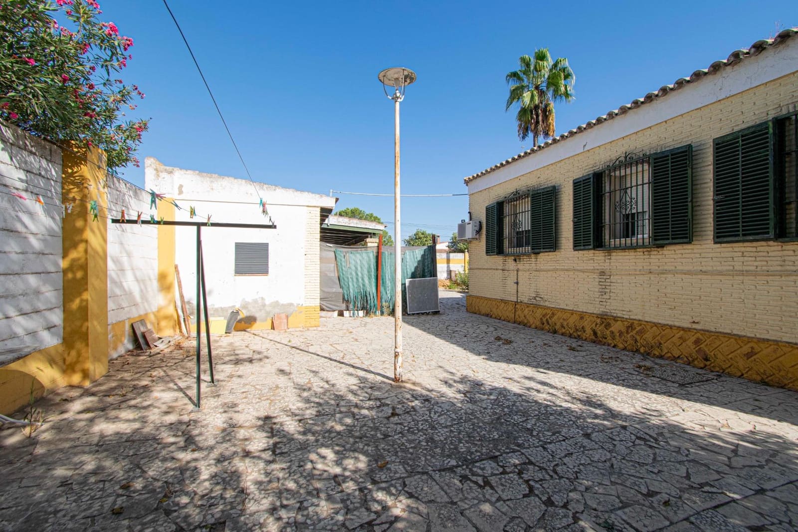 2 soverom Villa til salgs i La Rinconada med svømmebasseng - € 270 000 (Ref: 9269807)