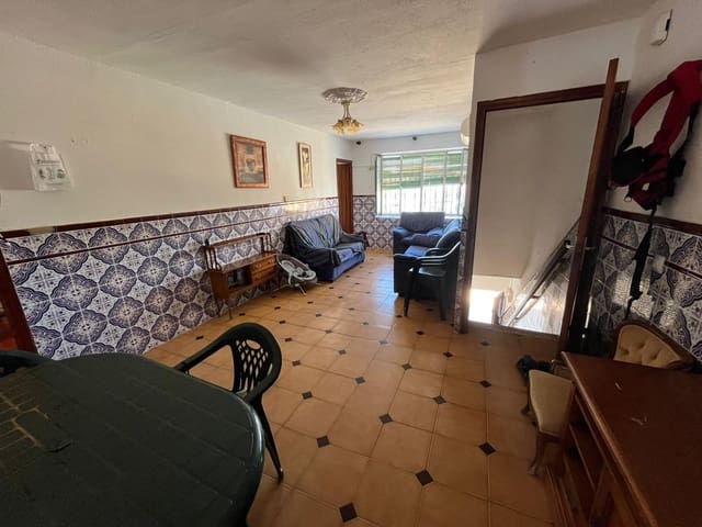 3 slaapkamer Flat te koop in Hinojosa del Valle - € 37.500 (Ref: 9272672)