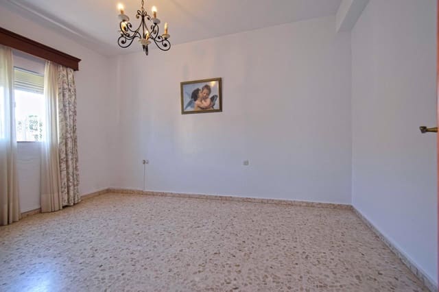 3 bedroom Bungalow for sale in Las Pajanosas, Guillena - € 199,000 (Ref: 9282276)